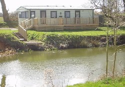 Picture of Waveney Valley Lakes, Norfolk Picture of Waveney Valley Lakes, Norfolk