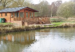 Picture of Waveney Valley Lakes, Norfolk Picture of Waveney Valley Lakes, Norfolk