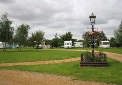 Picture of Bo Peep Farm Caravan Park, Oxfordshire Picture of Bo Peep Farm Caravan Park, Oxfordshire