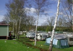 Picture of The Yorkshire Hussar Inn Caravan Park, North Yorkshire, North of England