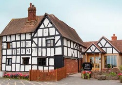 Trumpet Inn Main Pub Image Trumpet Inn Main Pub Image