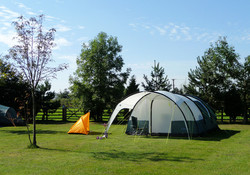 Camping at Jasmine Park - Spacious and level camping pitches at Jasmine Park. (© N Palmer)