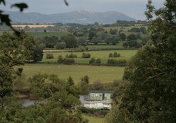 Picture of Severnside Caravan and Boat Park, Gloucestershire, Central South England