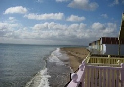 Beach Cabin - The perfect setting for your holiday.